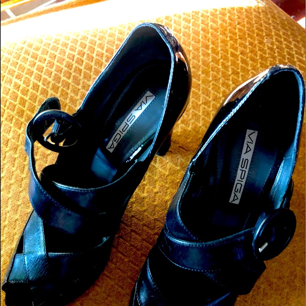Via Spaga shoes